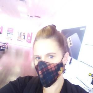 Meet your Posher, Brenda